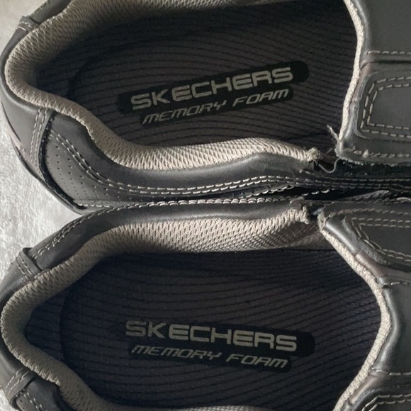 Skechers Black Slip-On Loafers with Polished Finish - Picture 3 of 8